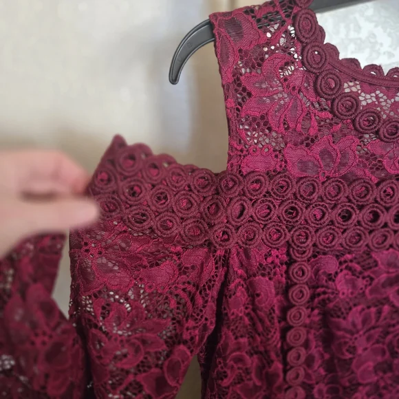 Chic Burgundy Lace Midi Dress - Picture 2 of 7